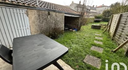 Maison 5 pièces de 156 m² à Parthenay (79200)