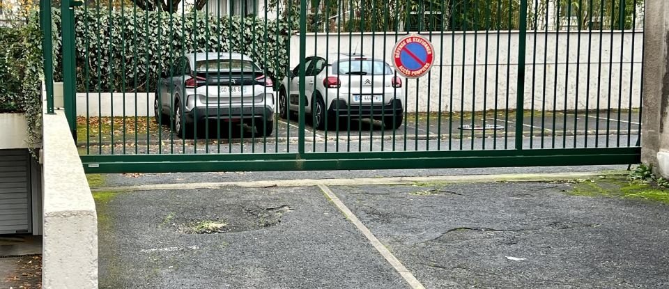 Maison 4 pièces de 265 m² à Bourges (18000)