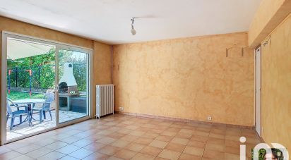 House 5 rooms of 105 m² in Villeneuve-le-Roi (94290)