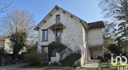 Maison 8 pièces de 250 m² à La Rochette (77000)