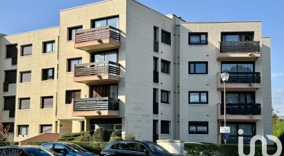 Apartment 3 rooms of 70 m² in Saint-Michel-sur-Orge (91240)