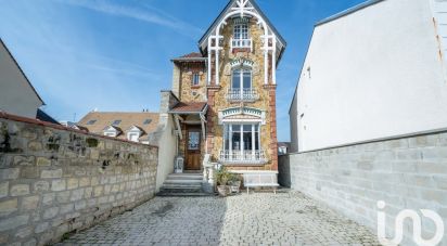 House 6 rooms of 140 m² in Montesson (78360)