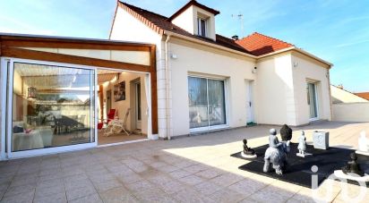 Traditional house 6 rooms of 130 m² in Claye-Souilly (77410)