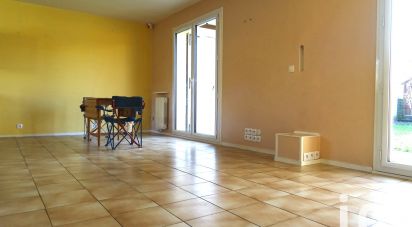 House 6 rooms of 90 m² in Bondoufle (91070)