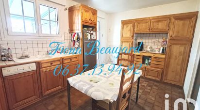 Traditional house 7 rooms of 180 m² in Revelles (80540)