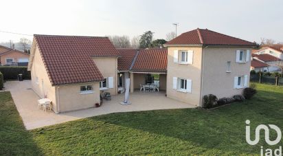 Traditional house 6 rooms of 134 m² in Cuzieu (42330)