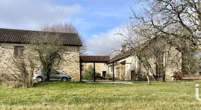 Maison rustique 5 pièces de 185 m² à Mialet (24450)