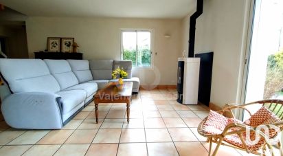 House 5 rooms of 125 m² in Le Pellerin (44640)