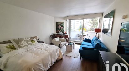 Studio 1 room of 38 m² in Paris (75016)