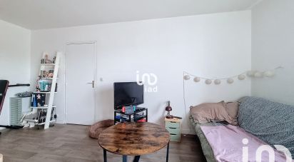 Apartment 1 room of 35 m² in Amiens (80000)