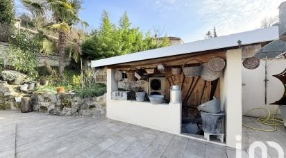 Maison 6 pièces de 161 m² à Chantemerle-les-Blés (26600)