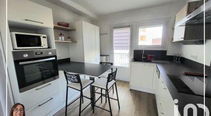 Appartement 3 pièces de 81 m² à Saint-Étienne (42000)