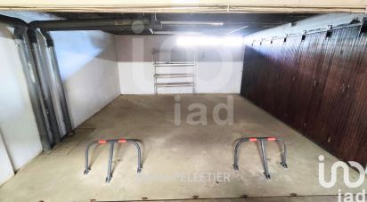 Parking/garage/box de 25 m² à Balaruc-les-Bains (34540)