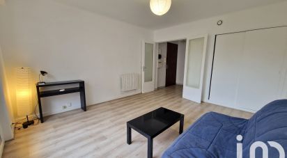 Apartment 1 room of 32 m² in Pau (64000)