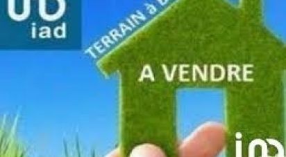 Land of 833 m² in Saint-Laurent-des-Arbres (30126)