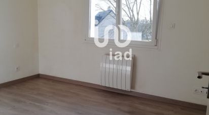 House 4 rooms of 65 m² in Louverné (53950)