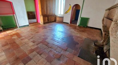 Village house 8 rooms of 273 m² in Saint-Méard-de-Gurçon (24610)