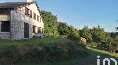 Traditional house 4 rooms of 101 m² in Saint-Germain-sur-Vienne (37500)