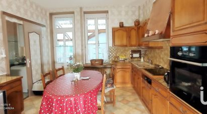 House 5 rooms of 87 m² in Hirson (02500)