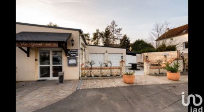 Business premises of 319 m² in Saint-Denis-en-Val (45560)