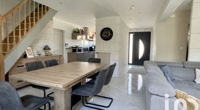 Maison 5 pièces de 103 m² à Saint-Jean-de-la-Ruelle (45140)