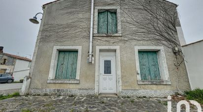 Village house 4 rooms of 90 m² in Taugon (17170)