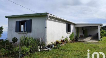 Traditional house 4 rooms of 100 m² in Saint-Paul (97423)