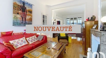 House 9 rooms of 239 m² in Douai (59500)