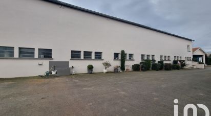 Maison 10 pièces de 270 m² à Parigny (42120)