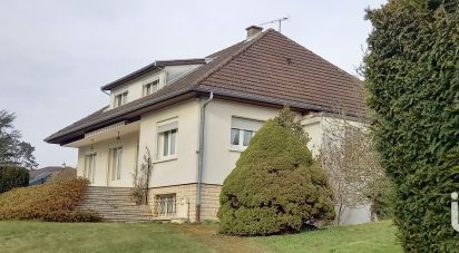 House 7 rooms of 169 m² in Chamarandes-Choignes (52000)