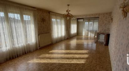 House 7 rooms of 169 m² in Chamarandes-Choignes (52000)