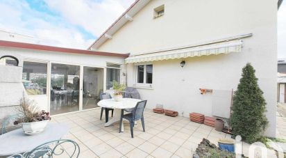 Pavillon 5 pièces de 110 m² à Cournon-d'Auvergne (63800)