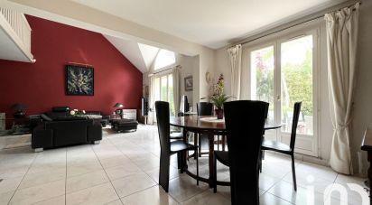 House 9 rooms of 217 m² in Thiais (94320)