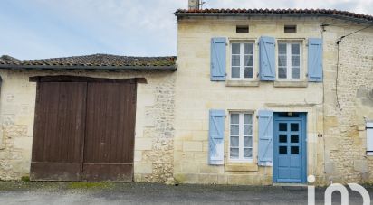 Maison 4 pièces de 90 m² à Roullet-Saint-Estèphe (16440)