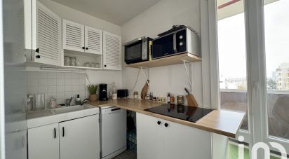 Appartement 2 pièces de 40 m² à Courbevoie (92400)