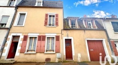 Maison 7 pièces de 150 m² à Cosne-Cours-sur-Loire (58200)