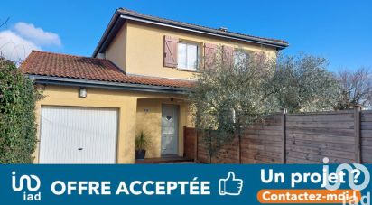 Maison 5 pièces de 105 m² à Bourg-Saint-Christophe (01800)