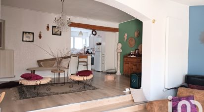 House 4 rooms of 85 m² in Saintes (17100)