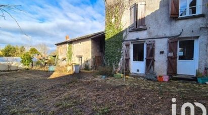 House 4 rooms of 102 m² in Martaizé (86330)