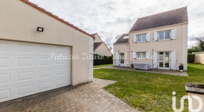 Traditional house 7 rooms of 113 m² in La Ville-du-Bois (91620)