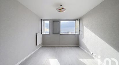 Appartement 2 pièces de 43 m² à Paris (75019)