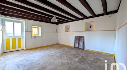 Maison de village 8 pièces de 263 m² à Domérat (03410)