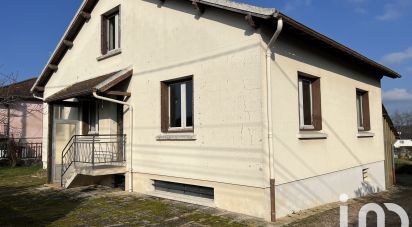 House 6 rooms of 126 m² in Dompierre-sur-Besbre (03290)