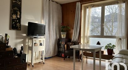 Apartment 3 rooms of 48 m² in Poissy (78300)