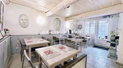 Restaurant of 55 m² in Signes (83870)