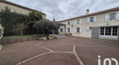 Longere 5 rooms of 256 m² in SAINT-PIERRE-LA-NOUE (17700)