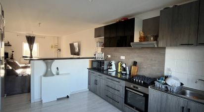 Appartement 3 pièces de 60 m² à Pont-sur-Sambre (59138)