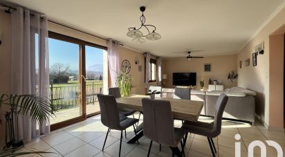 Maison 10 pièces de 233 m² à Chamoux-sur-Gelon (73390)