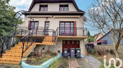 House 6 rooms of 144 m² in Morsang-sur-Orge (91390)