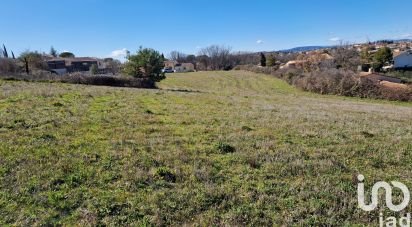 Land of 5,700 m² in Valensole (04210)